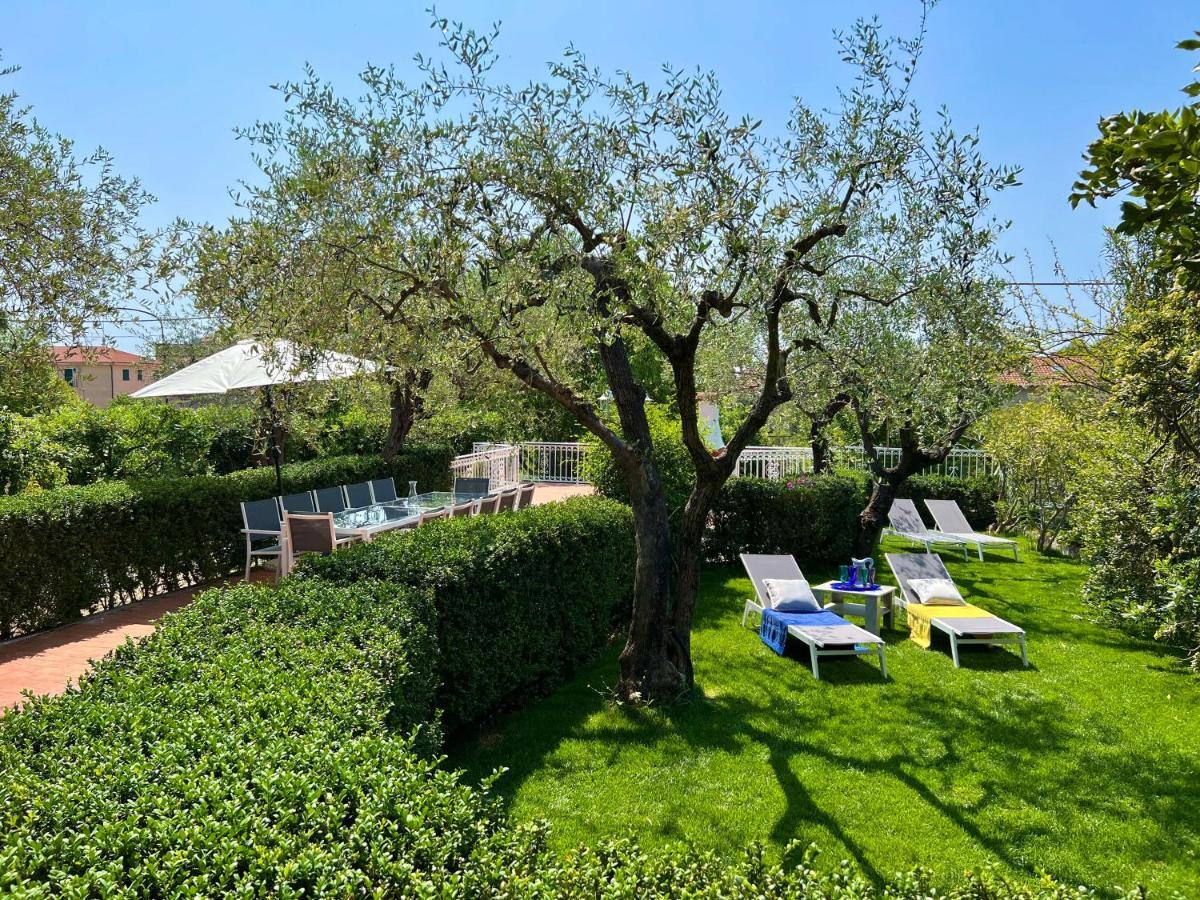 Villa La Rodina ディアーノ・マリーナ エクステリア 写真